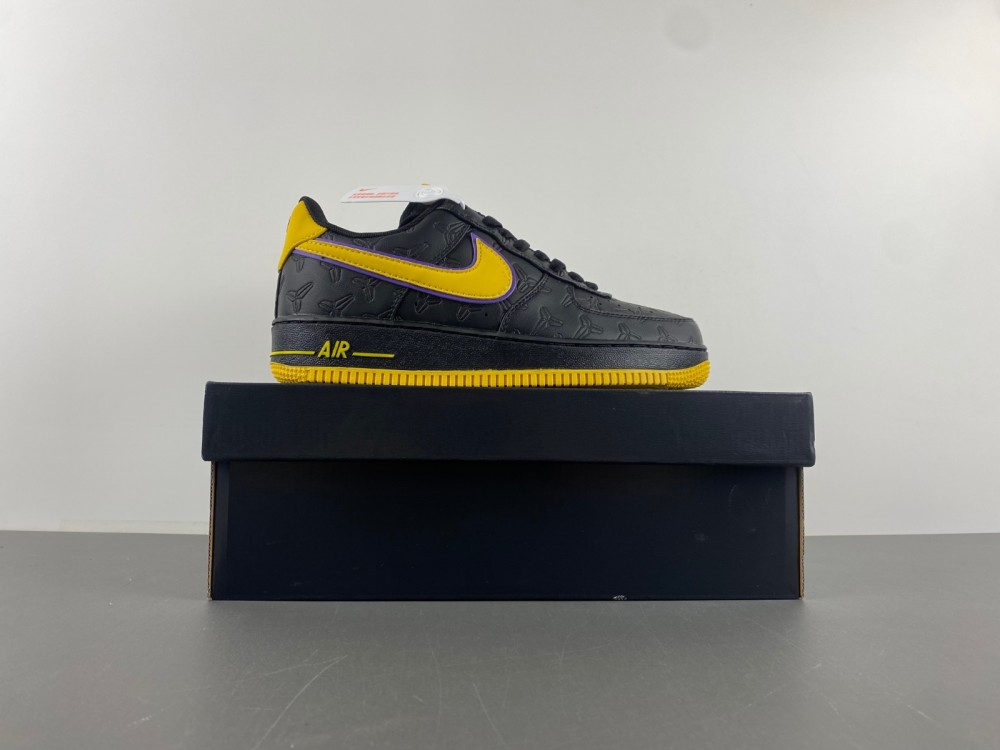 Kobe Bryant x Nike Air Force 1 Low HV5122-001