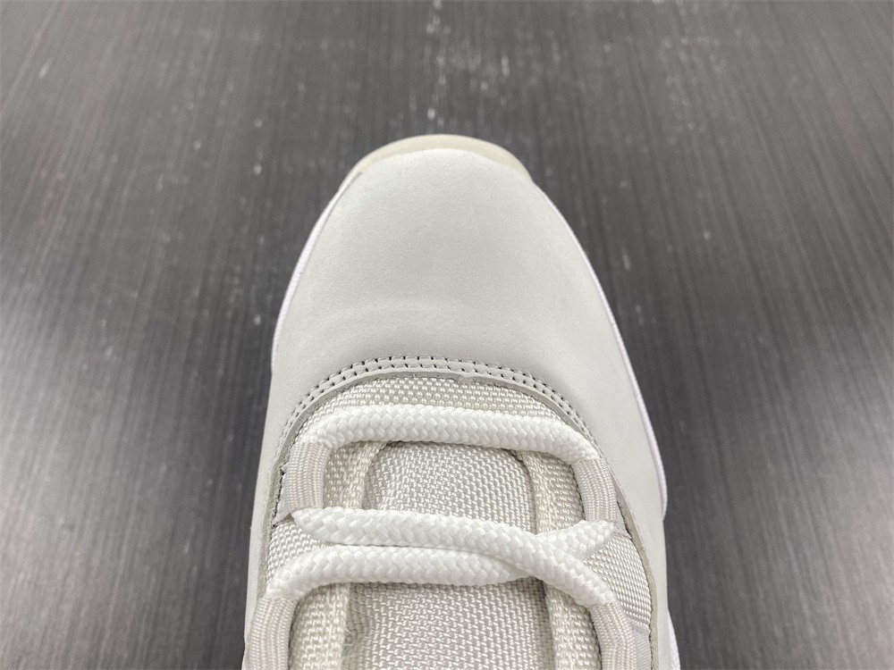 Air Jordan 11 “Platinum Tint”378037-016