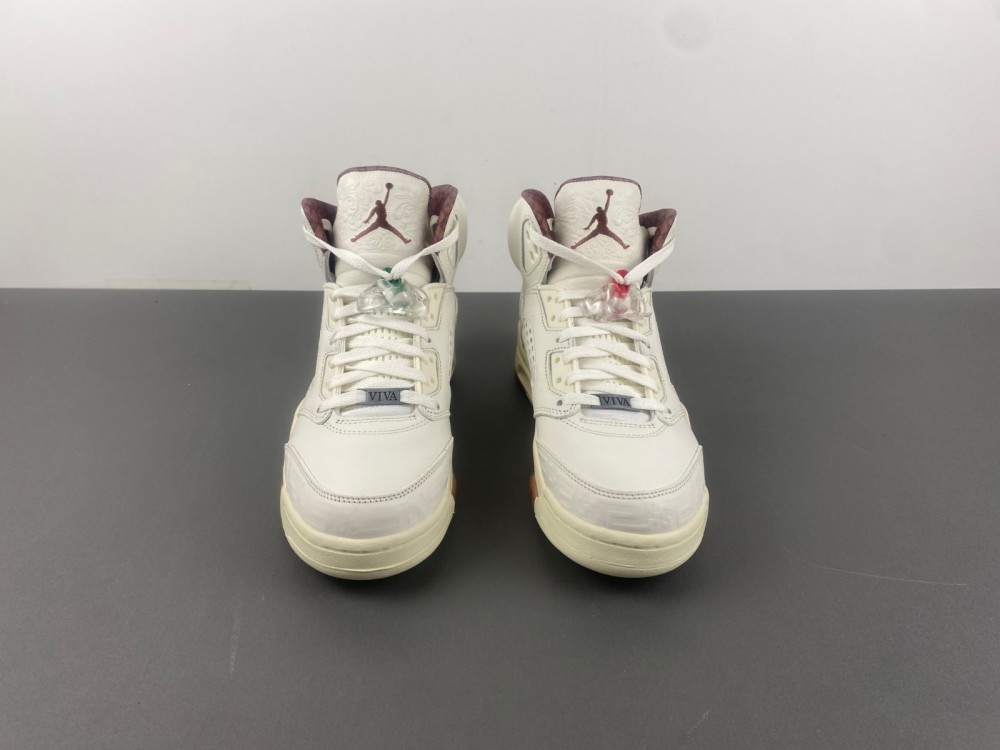 Air Jordan 5 "El Grito" Sail and Dark Pony HF8833-100