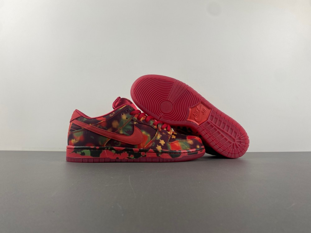 Nike SB Dunk Low The Wizard of Oz Poppy Field FZ1291-600