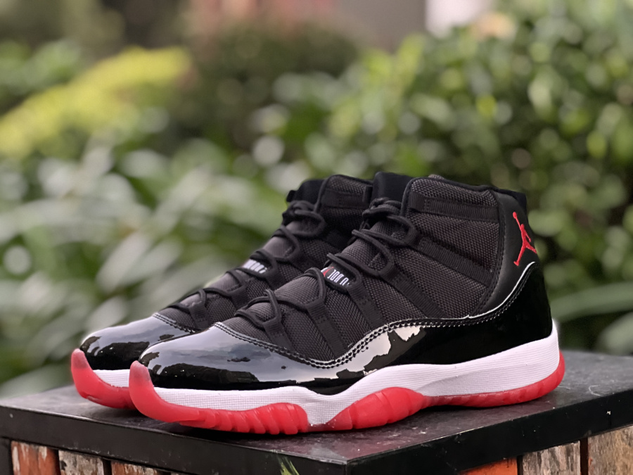 Jordan 11 Retro Playoffs Bred 378038-061