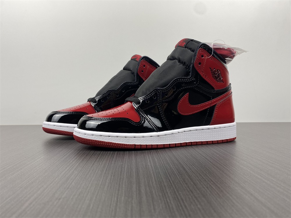 Air Jordan 1 High OG “Bred Patent”