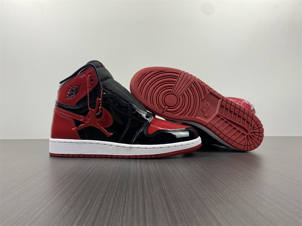 Air Jordan 1 High OG “Bred Patent”