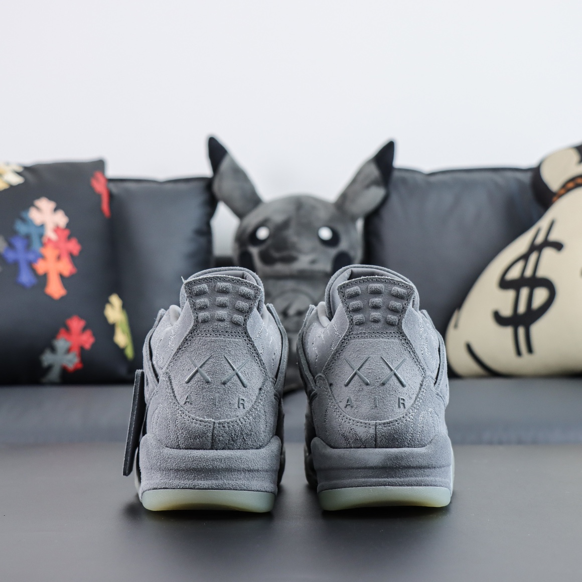 Jordan 4 Retro Kaws 930155-003