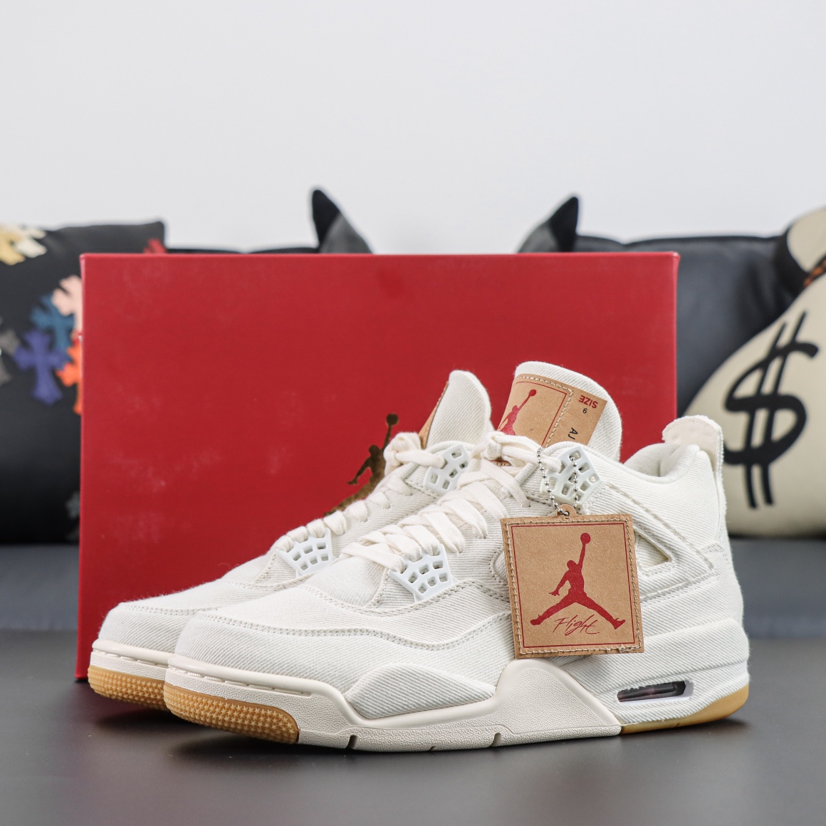 max us16 L*v*s x air jordan 4 white denim ao2571-100