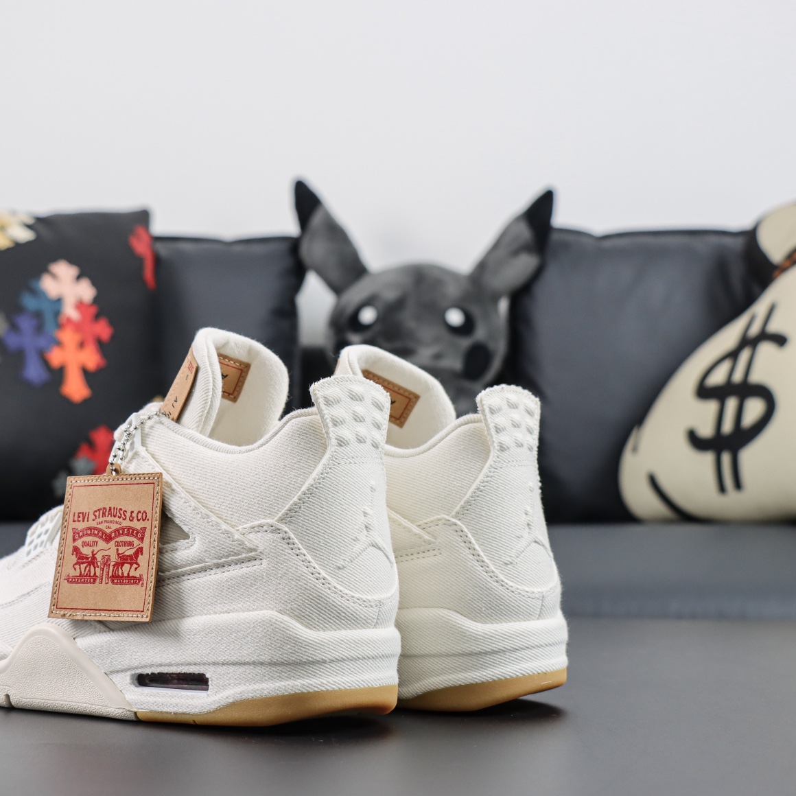 max us16 L*v*s x air jordan 4 white denim ao2571-100