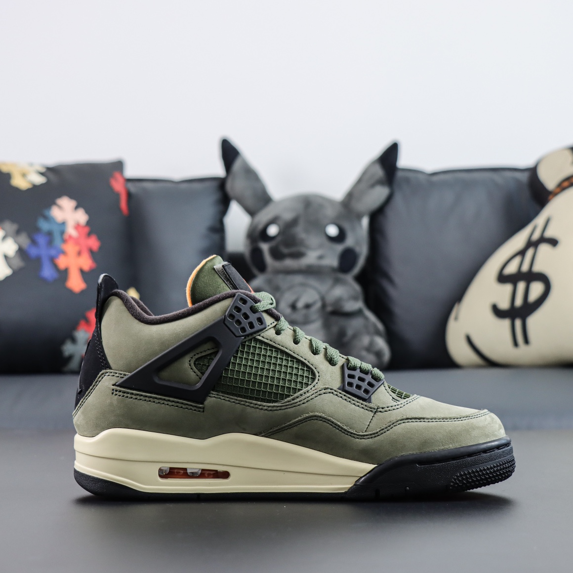 UNDEFEATED x Jordan xAir Jordan 4 Retro 