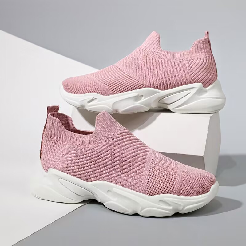Women's Shoes 2023 New Women's Shoes Breathable Fly Woven Shoes Soft Soles Large Size Cloth Shoes Casual Mother's Shoes