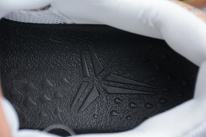 NIKE KOBE 9 PREMIUM HTM MILAN 698595-109