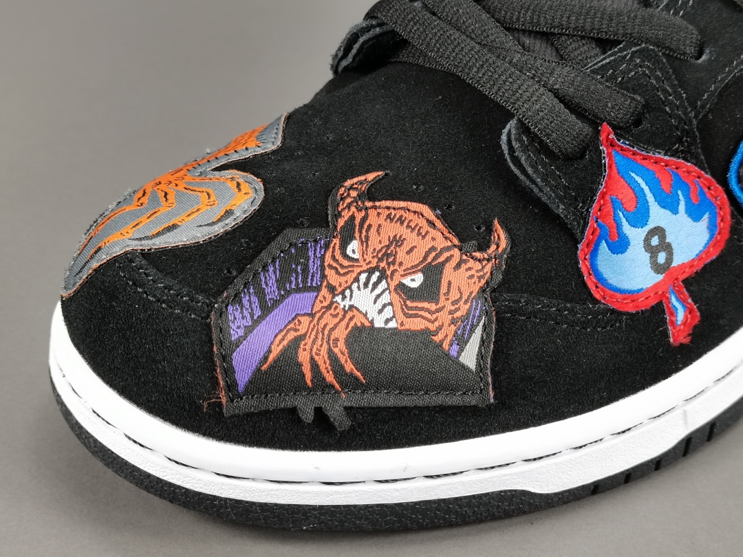 Neckface x NIKE SB DUNK LOW -  Halloween Essential