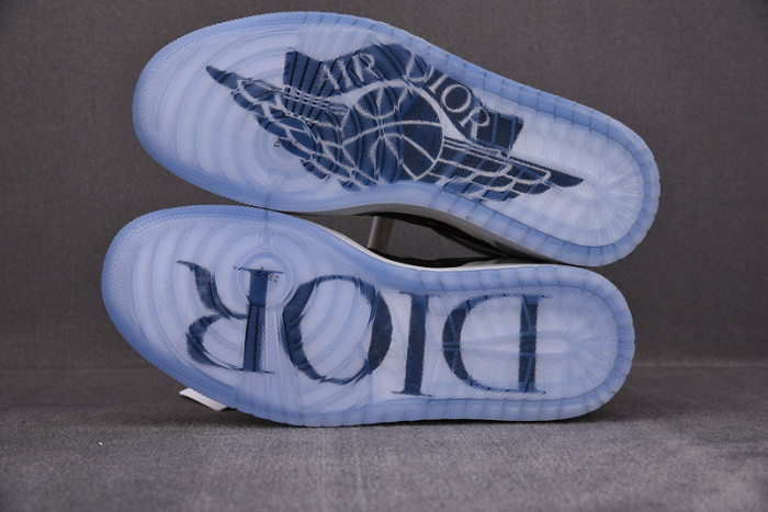 Jordan 1 Retro High Dior CN8007-002