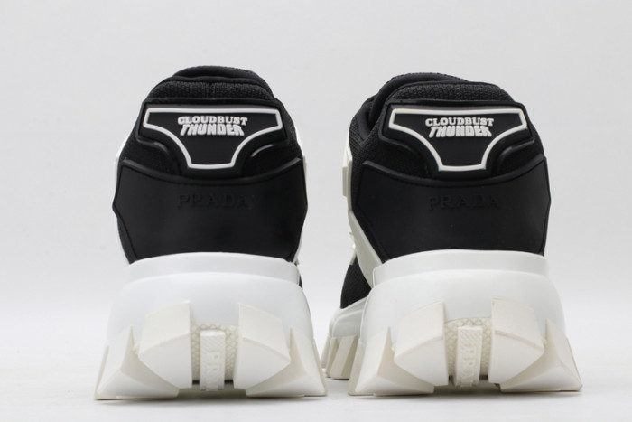 Prada snekaers P000008