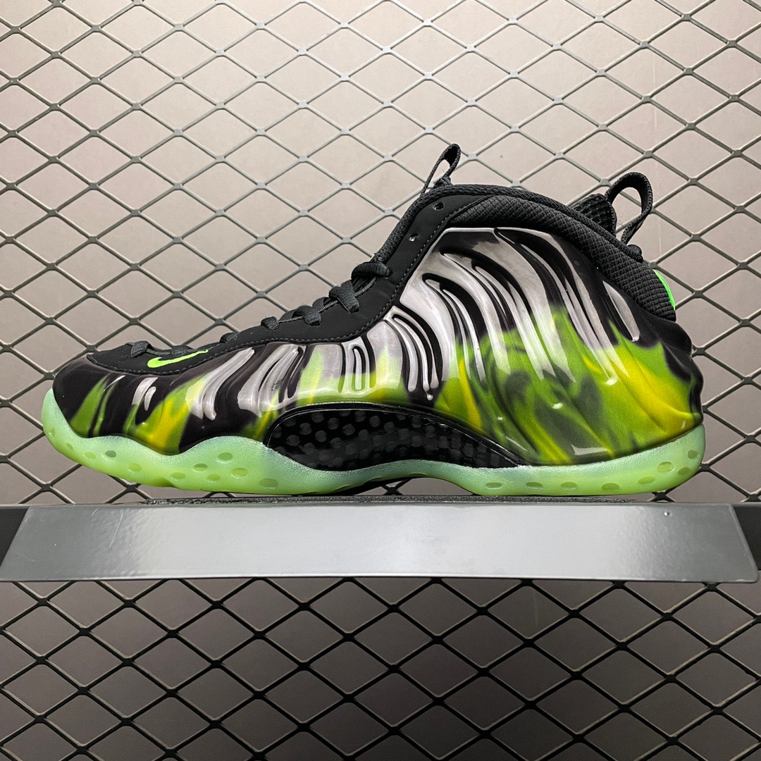 Nike Air Foamposite One Halloween Essential