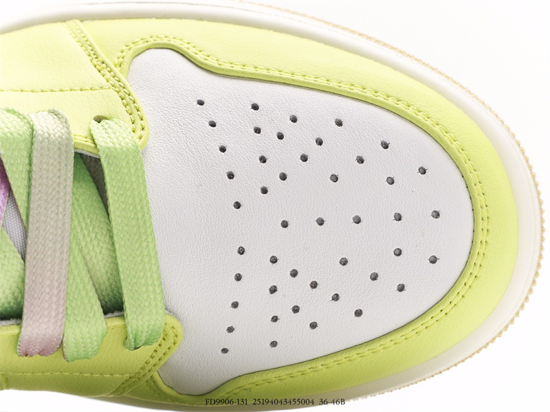 Air Jordan 1 Low FD9906-131