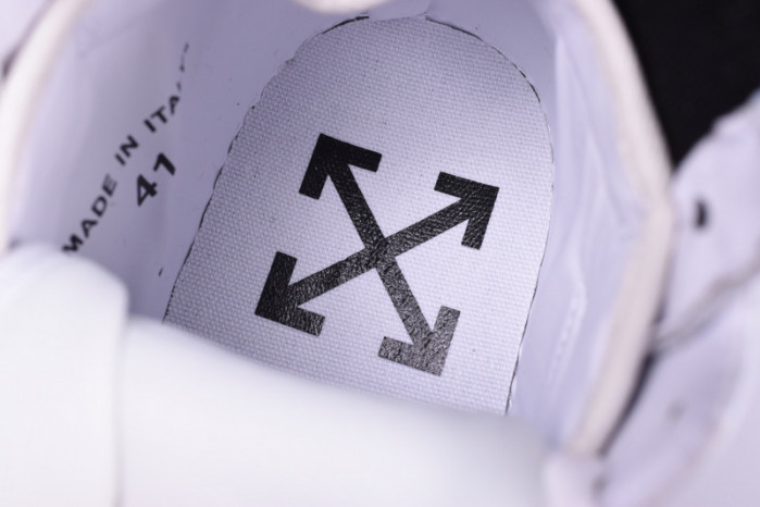 Off-White 3.0 Low Sneaker (Black & White) OMIA065S188000161001