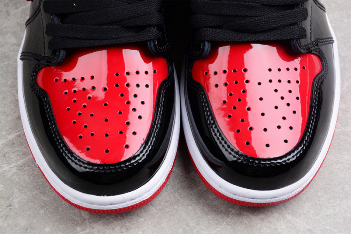 AIR JORDAN 1 HIGH OG BRED PATENT 555088-063