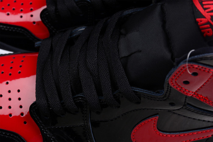 AIR JORDAN 1 HIGH OG BRED PATENT 555088-063