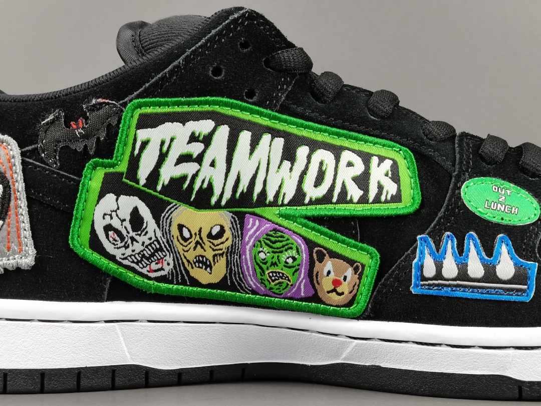 Neckface x NIKE SB DUNK LOW -  Halloween Essential