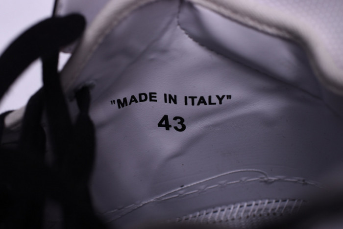 OFF-WHITE Low 3.0 OMIA065S18800016