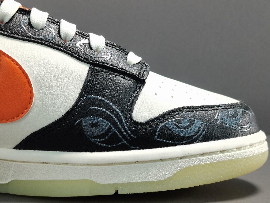 Nike Dunk Low＂Halloween＂