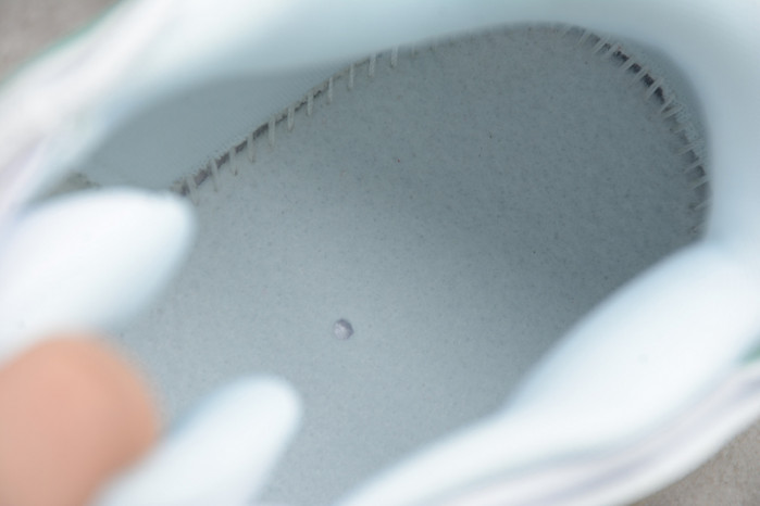 Nike Air More Uptempo UK AV3809-700