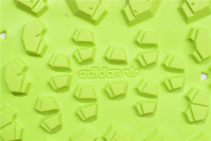 Adidas NMD Hu Homecoming EE6283