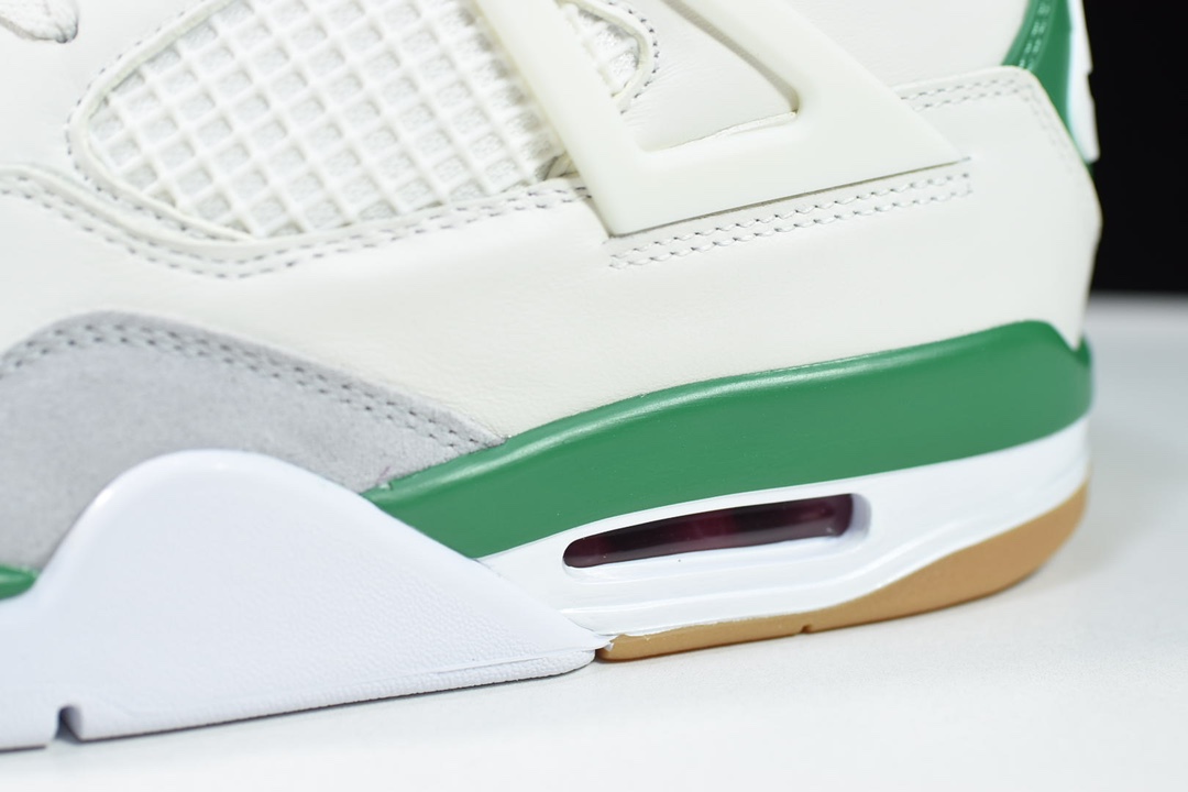Jordan 4 Retro SB Pine Green DR5415-103