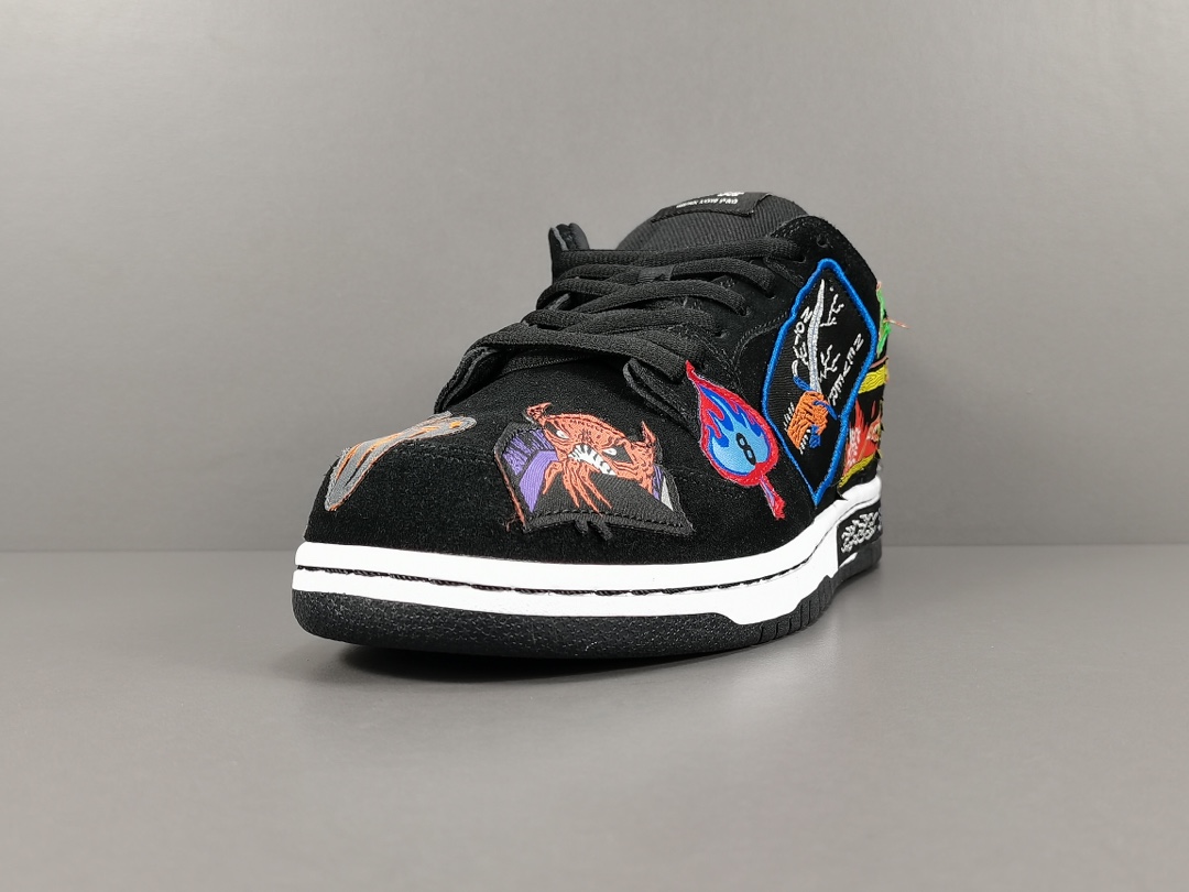 Neckface x NIKE SB DUNK LOW -  Halloween Essential