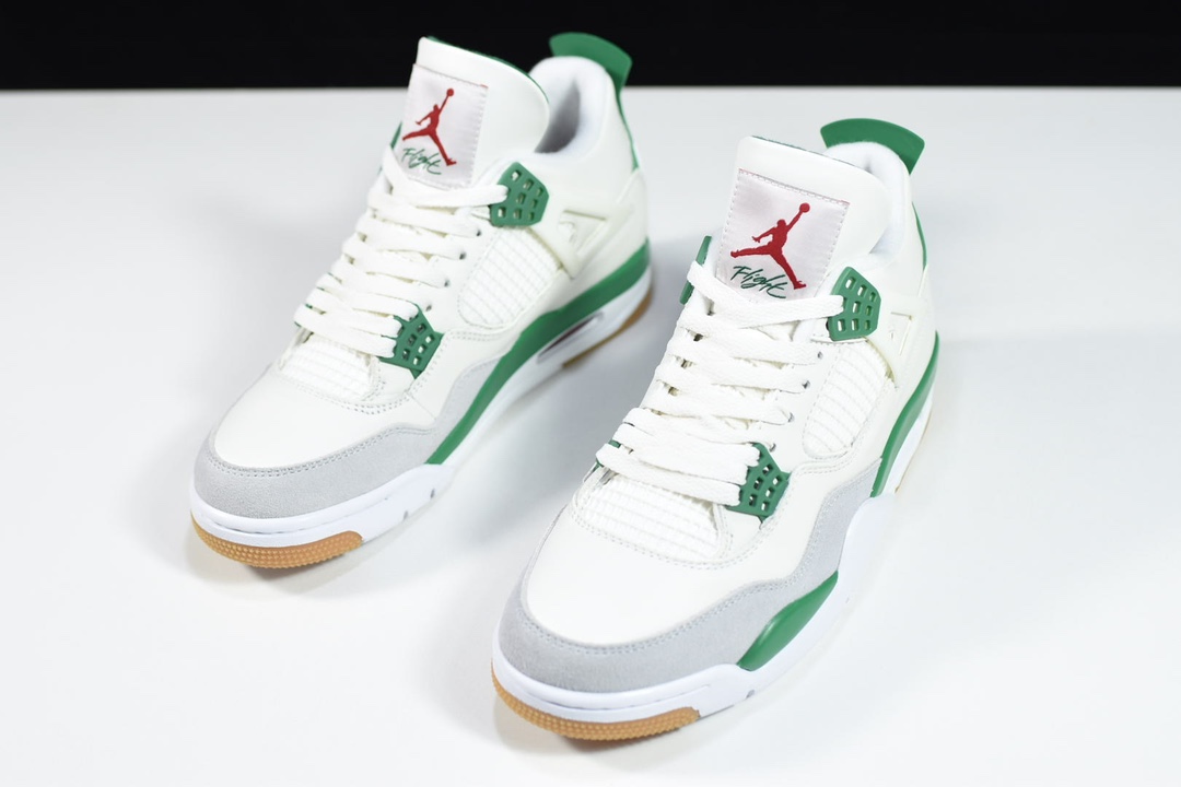 Jordan 4 Retro SB Pine Green DR5415-103