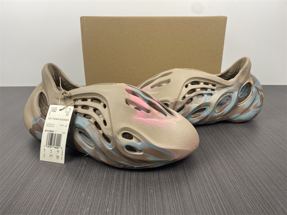 adidas Yeezy Foam Runner