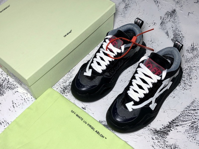 OFF-WHITE C/O ODSY-1000 Sneakers OW10004