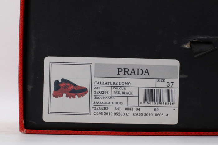 Prada snekaers P000002