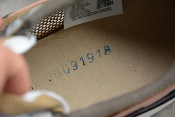 TRAVIS SCOTT X SACAI X NIKE LDV WAFFLE DAYBREAK" CV5053-001