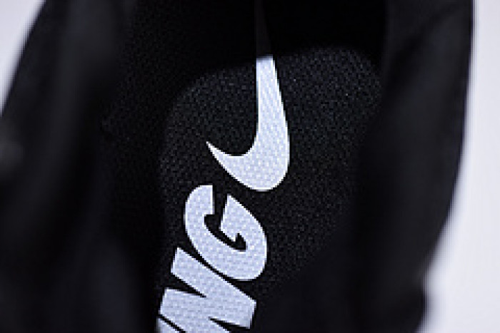 Nike Epic React Flyknit black and white AA1625 001