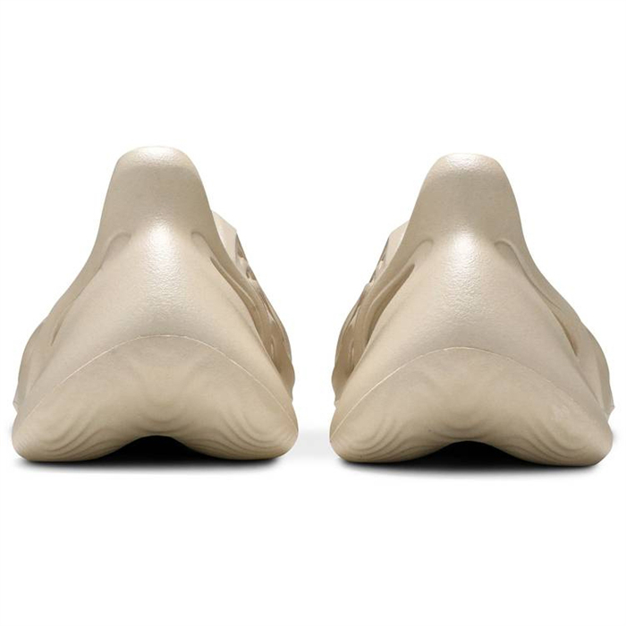 Yeezy Foam Runner Sand FY4567