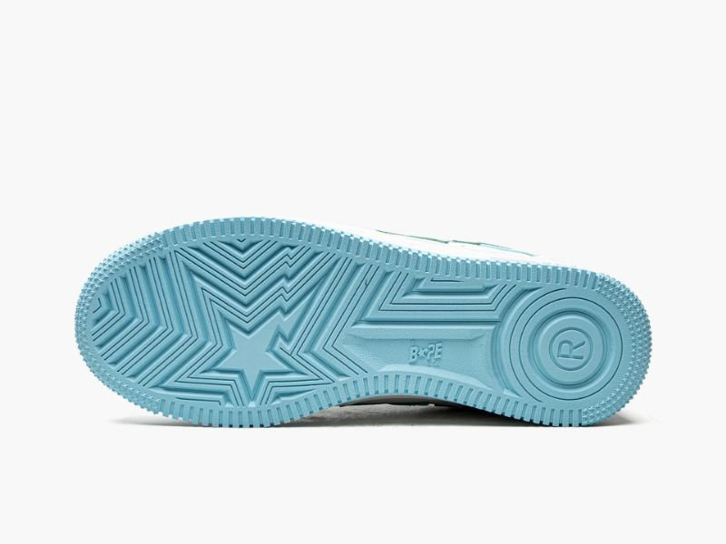 A BATHING APE® Womens BAPE STA LOW L IT Light Blue