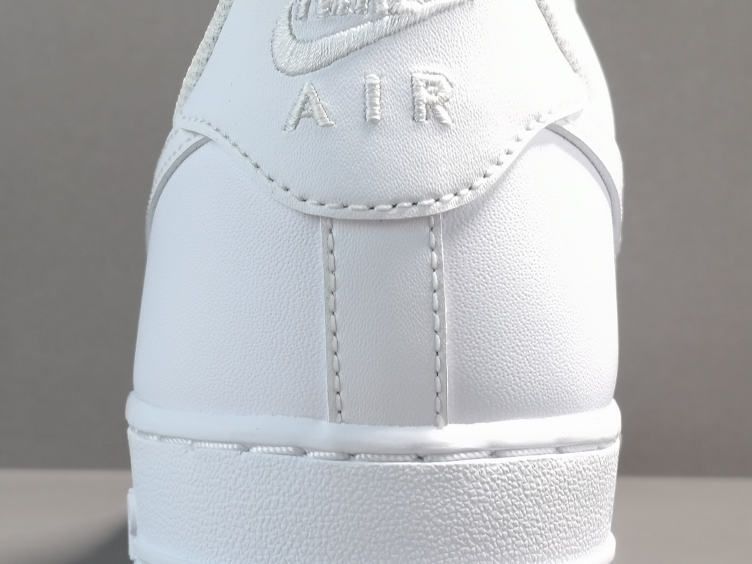 Nike Air Force 1·07