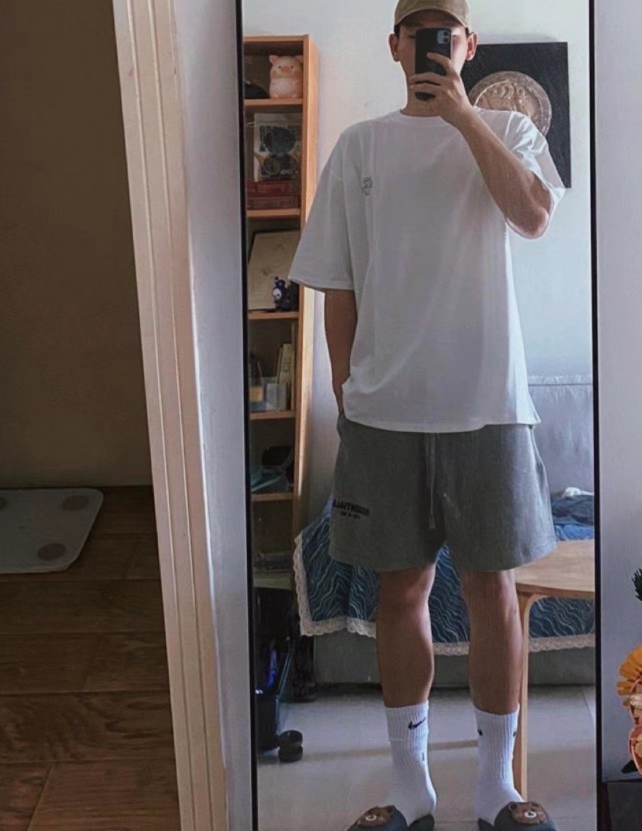 FOG  Eighth Season Flocked Print Letter Shorts