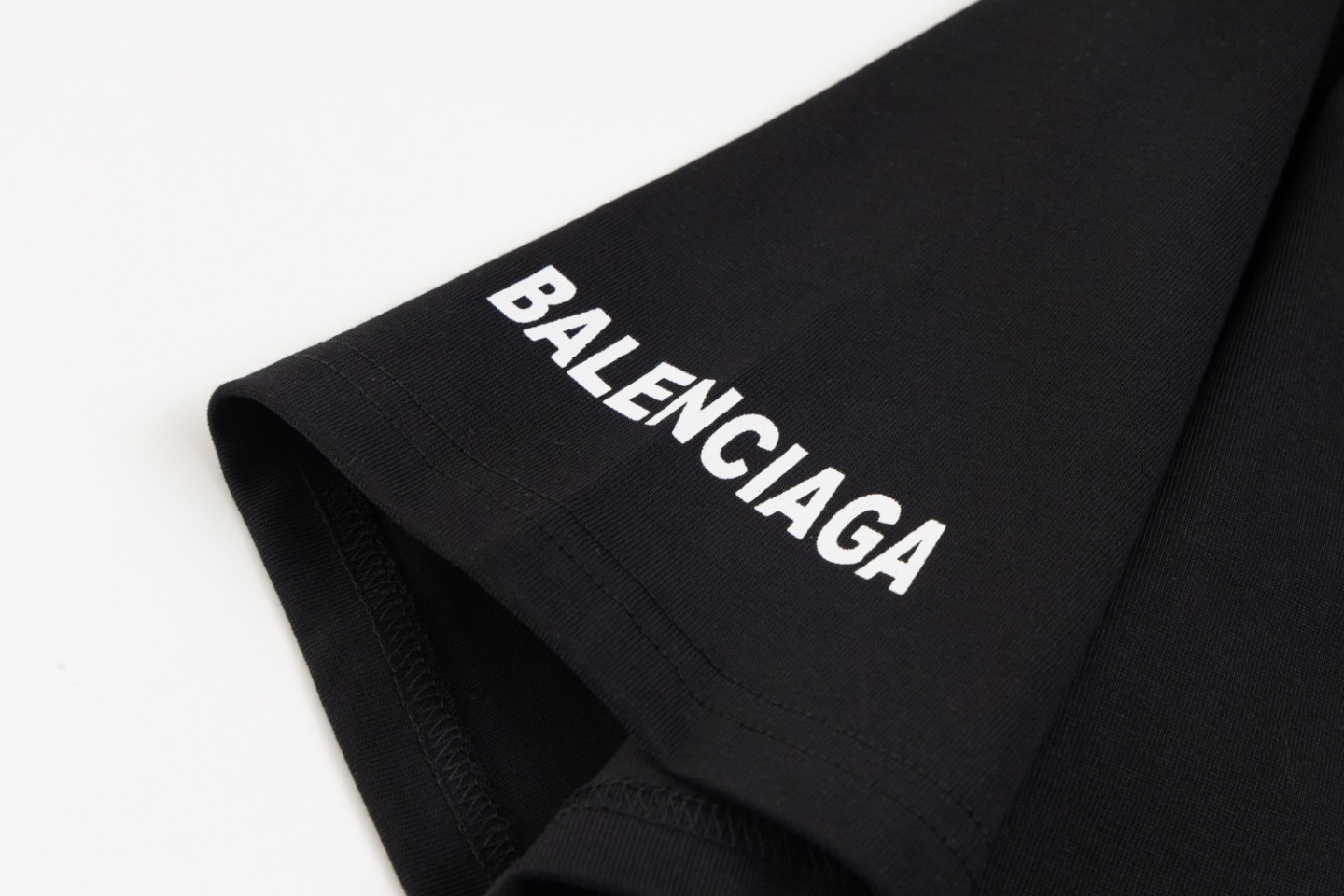 Balancig* multi-element logo shirt 2024