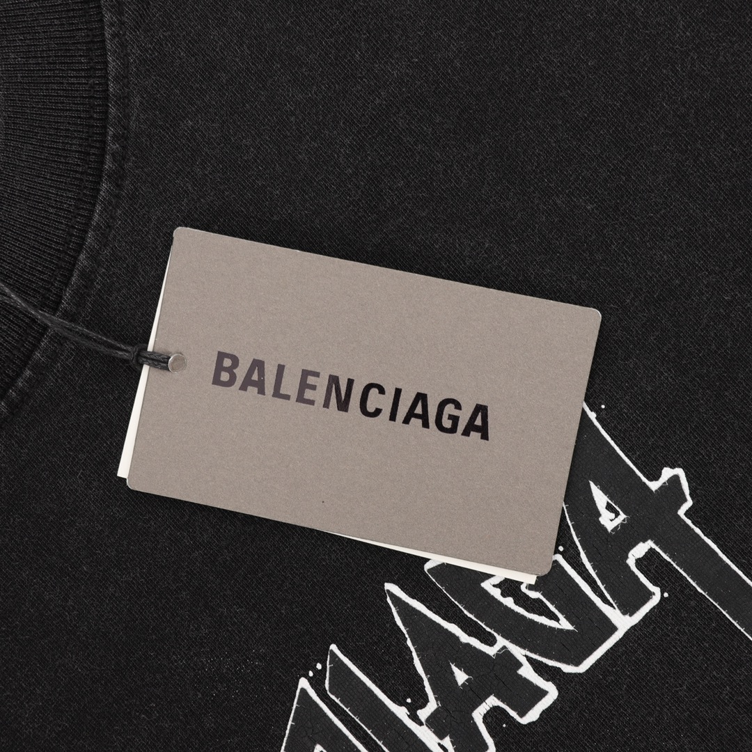 Balancig* Chest letter print T-shirt