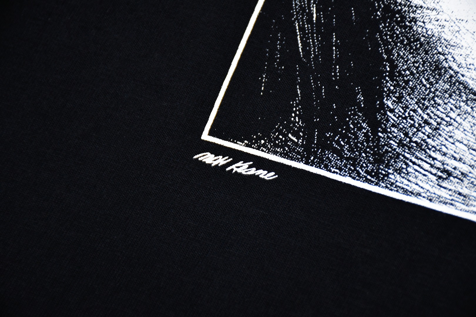 Suprem3 Margaret Keane Teardrop Tee 'White'