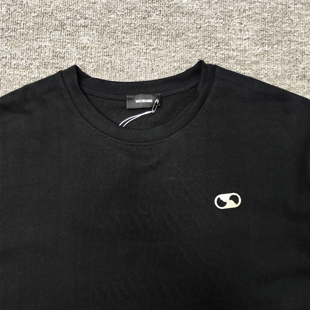 WE11D0NE TRACK Embossed Banner T-Shirt