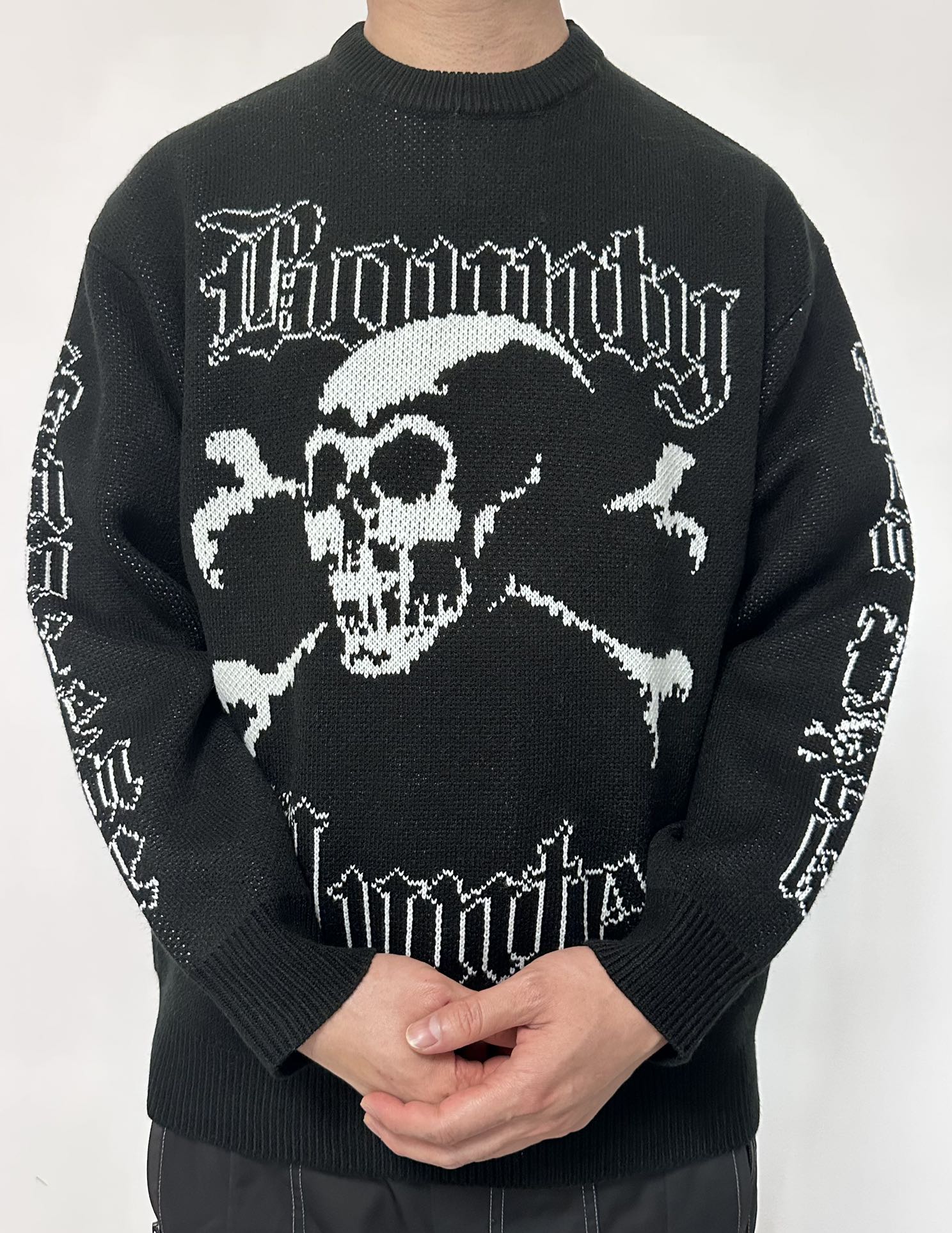 Suprem3 Bounty Hunter Jumper  black  2023