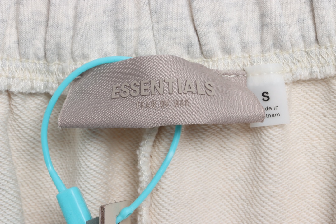 FOG  Eighth Season Flocked Print Letter Shorts