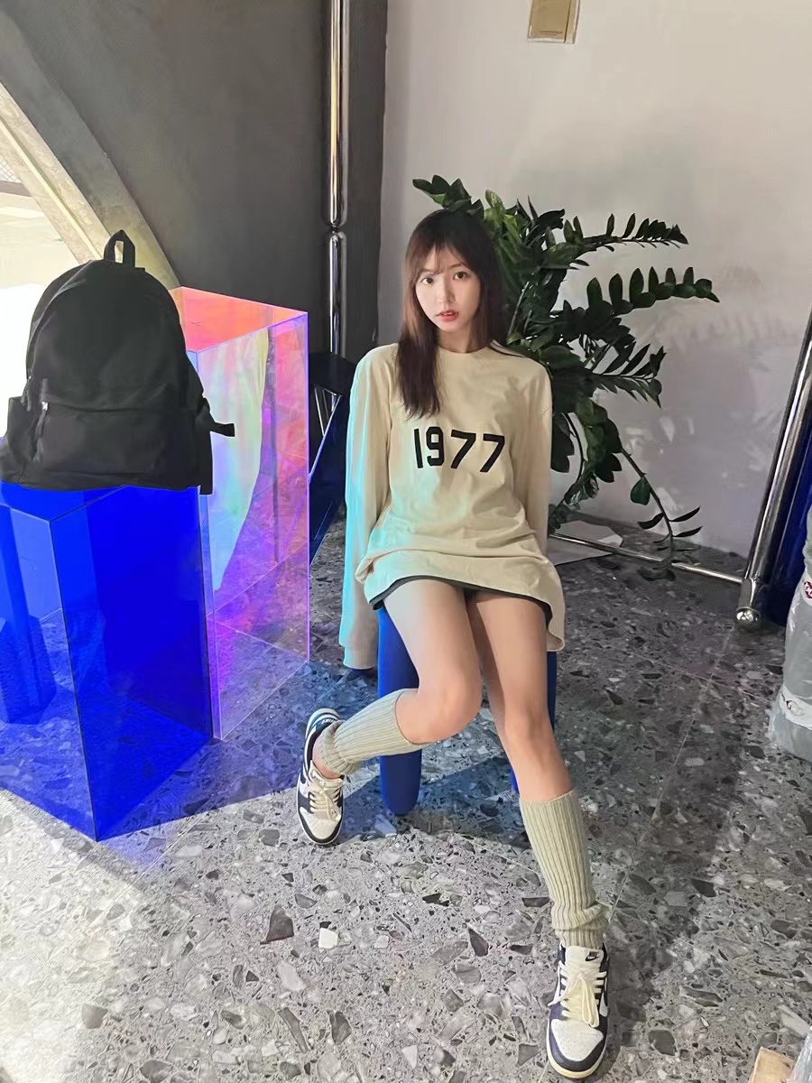 Fear of god  1977 flocking print long-sleeved T