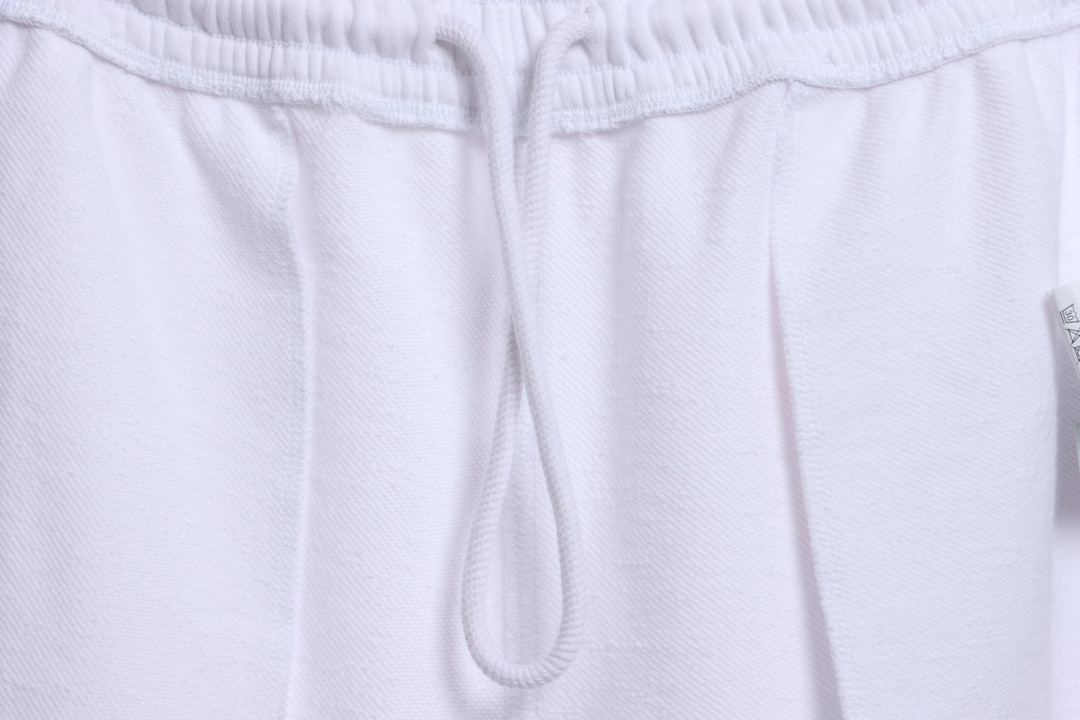 OW ink hand-painted graffiti arrow shorts