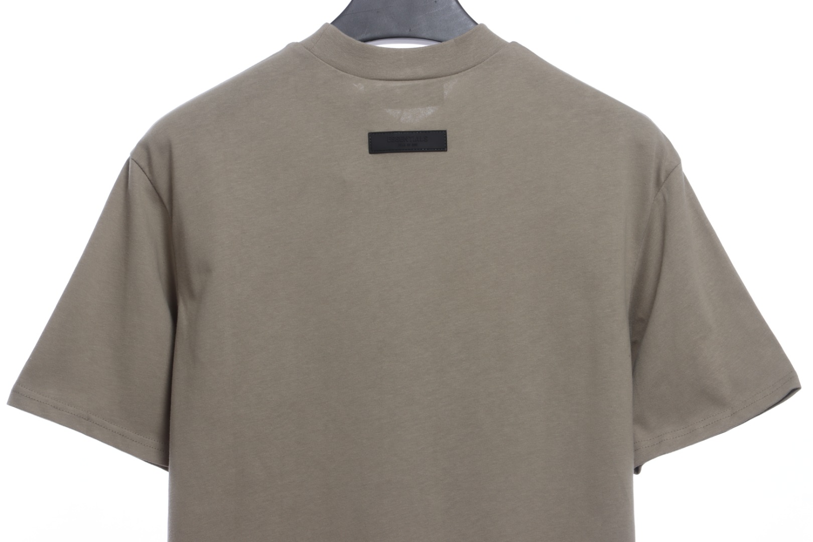 Essenti@ls Double line double row large letter flocking short sleeves