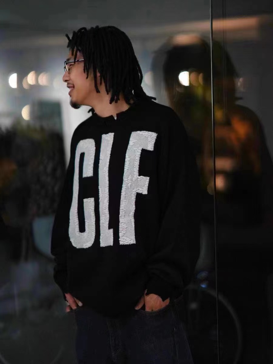 Saint Michael 22FW GIF Letter Destruction Crew Neck Sweater