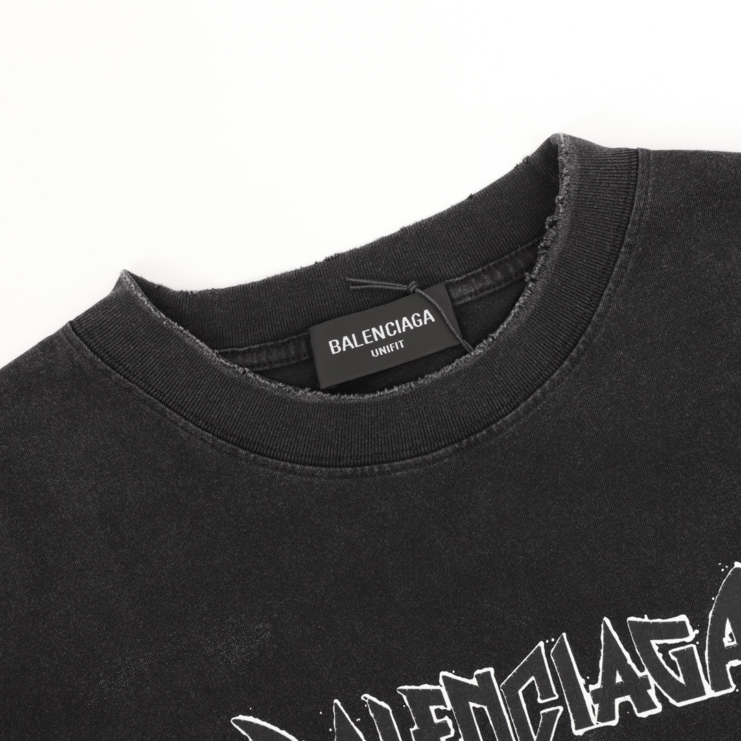 Balancig* Chest letter print T-shirt