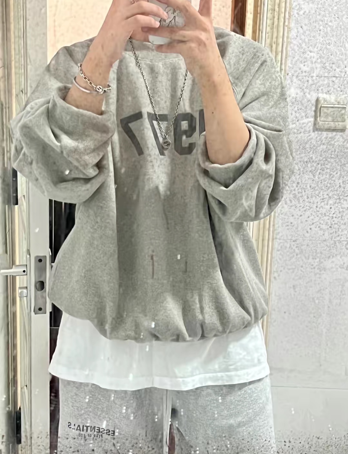 Ess3nt1als F0G  1977 flocking plus fleece sweater